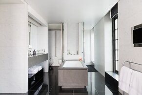Grosvenor House Suites