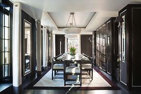 Grosvenor House Suites