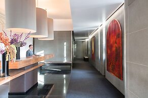 Grosvenor House Suites