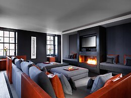 Grosvenor House Suites