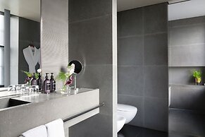 Grosvenor House Suites