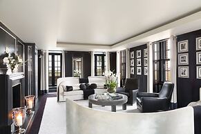 Grosvenor House Suites