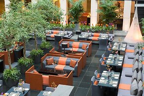 Grosvenor House Suites