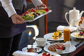 Grosvenor House Suites