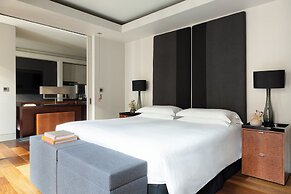 Grosvenor House Suites