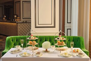 Grosvenor House Suites