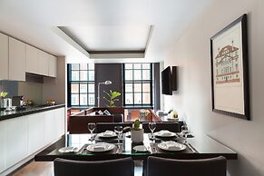 Grosvenor House Suites