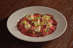 Grosvenor House Suites