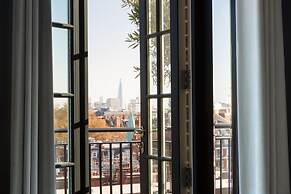 Grosvenor House Suites