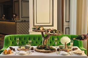 Grosvenor House Suites