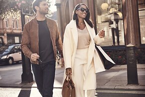 Grosvenor House Suites