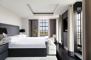 Grosvenor House Suites