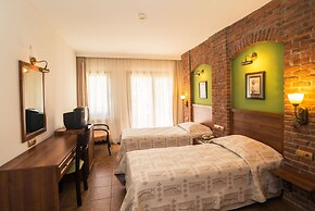 Natur-Med Hot Springs and Health Resort