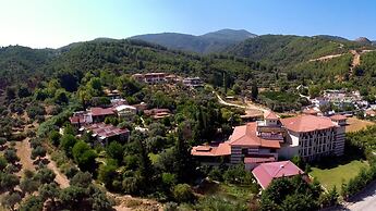 Natur-Med Hot Springs and Health Resort