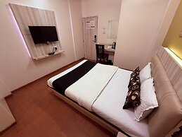 Hotel Alka Residency