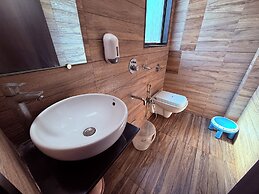 Hotel Alka Residency