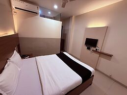 Hotel Alka Residency