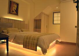 Hotel Alka Residency