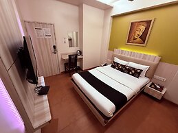 Hotel Alka Residency