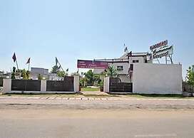 Classic 7 Hotel & Restaurant