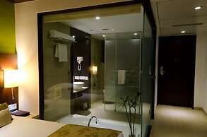 Ramee Grand Hotel and Spa, Pune