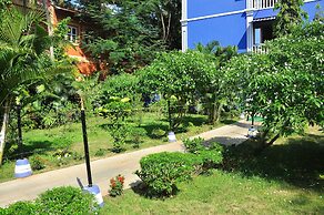 Mayflower Beach Resort