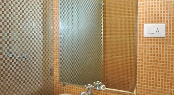 Mayflower Beach Resort