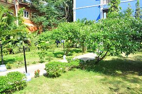 Mayflower Beach Resort