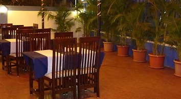 Mayflower Beach Resort