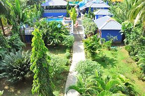 Mayflower Beach Resort