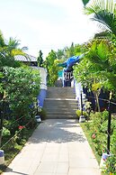 Mayflower Beach Resort