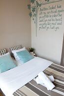 Blooms Inn & Apartments