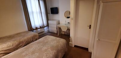 Colebrook Guest House