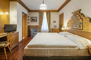 Franceschi Park Hotel