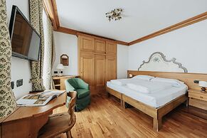 Franceschi Park Hotel