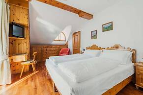 Franceschi Park Hotel