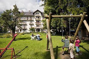 Franceschi Park Hotel