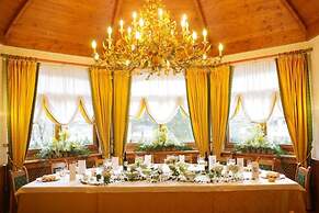 Franceschi Park Hotel