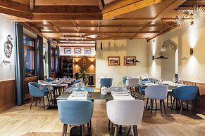 Franceschi Park Hotel