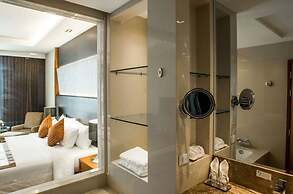 The Grand Fourwings Convention Hotel