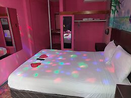 Best Time Inn Hotel - Car Rental