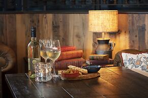 The Bold Hotel, BW Signature Collection