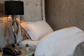 The Bold Hotel, BW Signature Collection