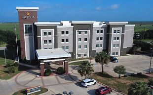 La Quinta Inn & Suites by Wyndham Pearsall