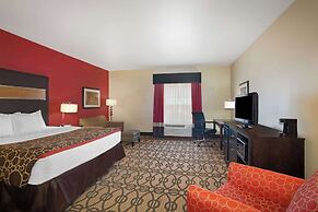 La Quinta Inn & Suites by Wyndham Pearsall