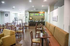 Sleep Inn & Suites Center