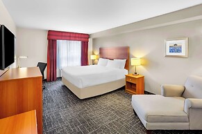 Best Western Thompson Hotel & Suites