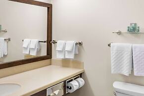 Best Western Thompson Hotel & Suites