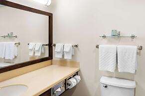 Best Western Thompson Hotel & Suites