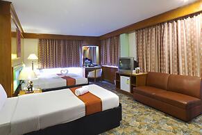 Silom Avenue Inn